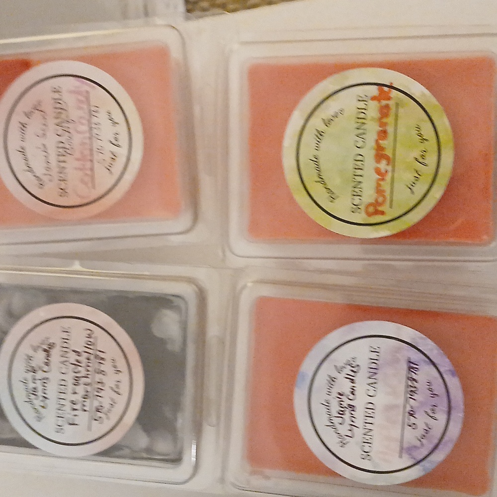 Candle wax melts